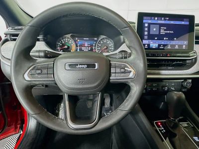 2023 Jeep Compass — photo 15 view