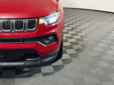 2023 Jeep Compass — photo 9 view