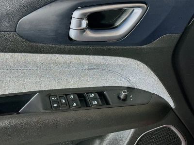 2023 Jeep Compass — photo 14 view