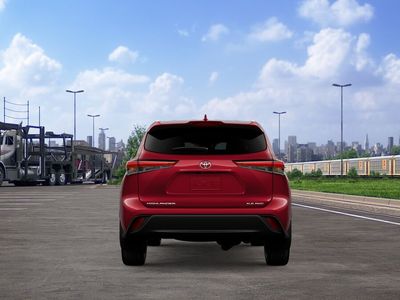 2026 Toyota Highlander — photo 8 view