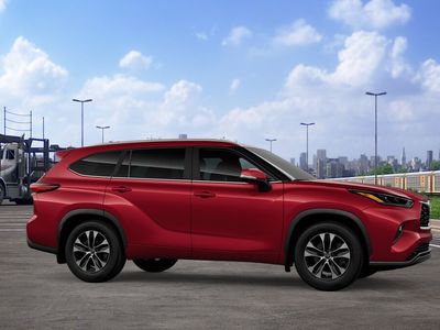 2026 Toyota Highlander — photo 13 view