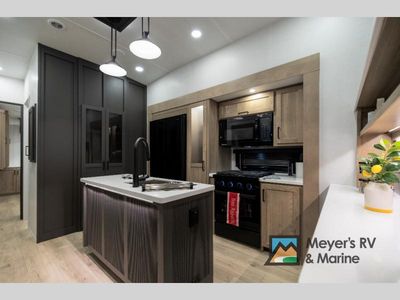 2026 Forest River RV Rockwood Signature - Photo 6