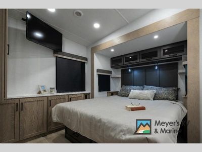 2026 Forest River RV Rockwood Signature - Photo 12