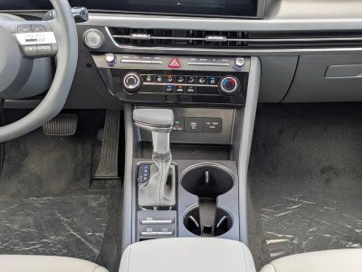 2025 Hyundai SONATA — photo 18 view