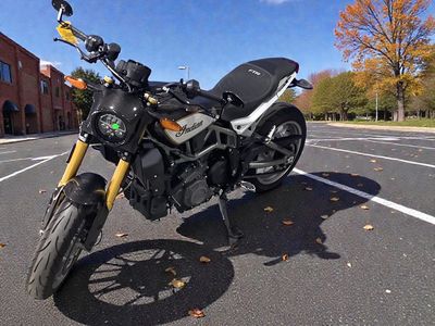2023 Indian Motorcycle FTR R Carbon - Photo 3