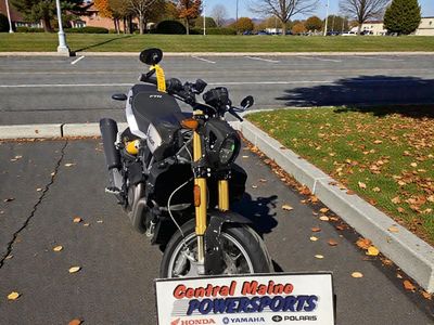 2023 Indian Motorcycle FTR R Carbon - Photo 1