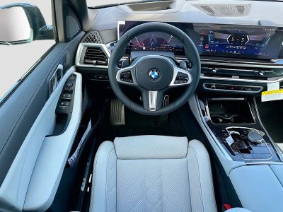2026 BMW X5 — photo 17 view