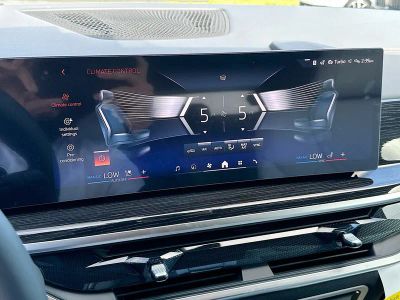 2026 BMW X5 — photo 13 view