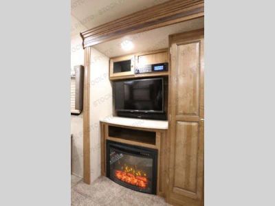 2017 Forest River RV Rockwood Ultra Lite - Photo 8