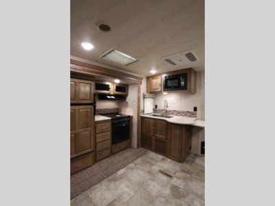2017 Forest River RV Rockwood Ultra Lite - Photo 4
