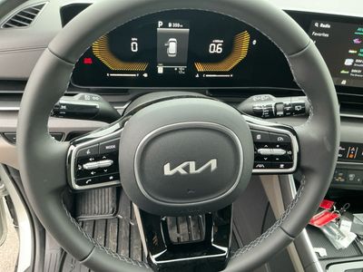 2026 Kia Carnival — photo 14 view