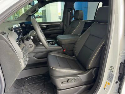 2026 Chevrolet Suburban - Photo 19
