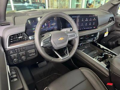 2026 Chevrolet Suburban - Photo 3