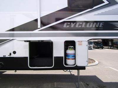 2026 Jayco CYCLONE - Photo 23