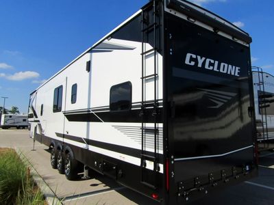 2026 Jayco CYCLONE - Photo 28
