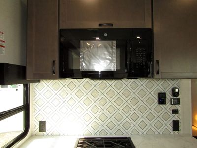2026 Jayco CYCLONE - Photo 8