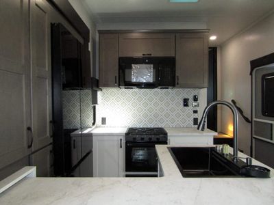 2026 Jayco CYCLONE - Photo 5