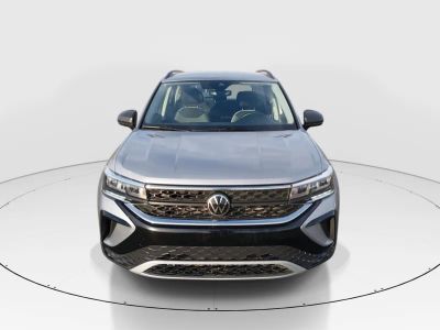2024 Volkswagen Taos - Photo 2