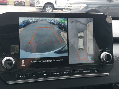 2024 Mitsubishi Outlander Plug-In Hybrid — photo 27 view