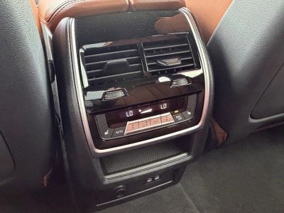 2026 BMW X5 — photo 18 view