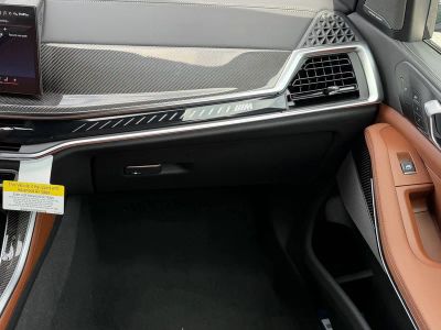 2026 BMW X5 — photo 17 view