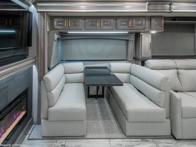 2026 Fleetwood Discovery LXE - Photo 11