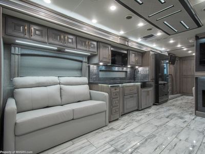 2026 Fleetwood Discovery LXE - Photo 15