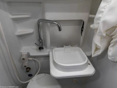 2023 Thor Motor Coach Sanctuary - Photo 19