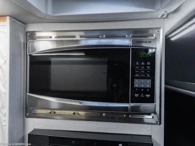 2023 Thor Motor Coach Sanctuary - Photo 15