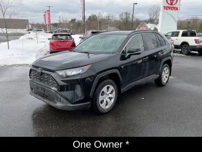 2019 Toyota RAV4 LE - Photo 8