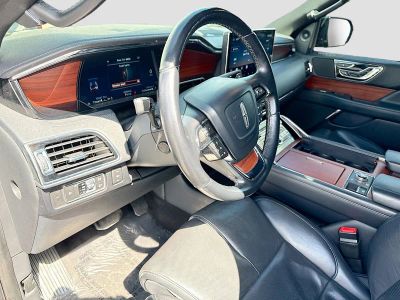 2022 Lincoln Navigator — photo 26 view