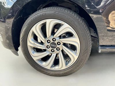2022 Lincoln Navigator — photo 42 view