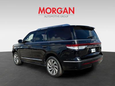 2022 Lincoln Navigator — detail view