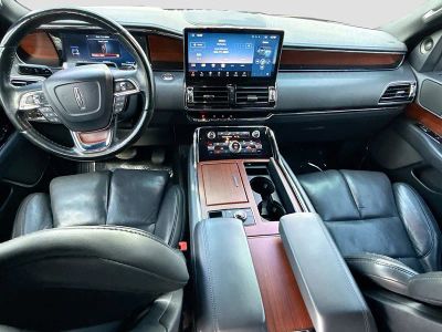 2022 Lincoln Navigator — photo 16 view