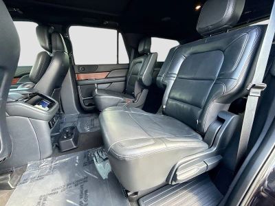 2022 Lincoln Navigator — photo 22 view