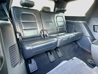 2022 Lincoln Navigator — photo 21 view