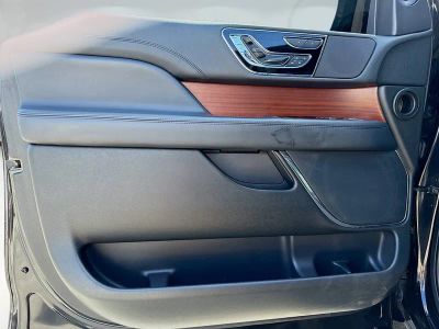 2022 Lincoln Navigator — photo 23 view