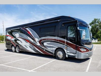 2017 American Coach American Revolution — front three-quarter view