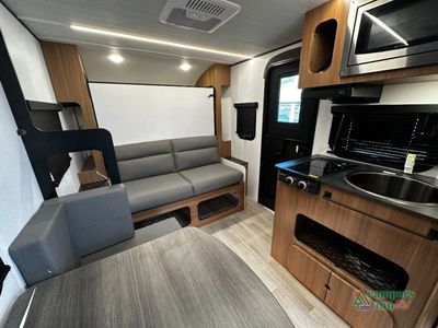 2026 Keystone RV Reign — photo 14 view