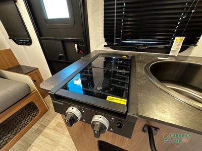 2026 Keystone RV Reign — photo 19 view