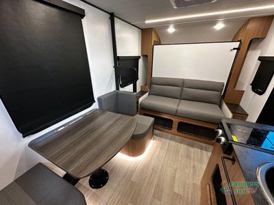 2026 Keystone RV Reign — photo 15 view