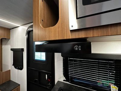 2026 Keystone RV Reign — photo 21 view