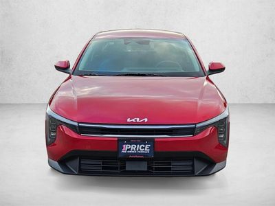 2025 Kia K4 - Photo 2