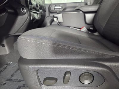 2026 Chevrolet Silverado 1500 — photo 14 view