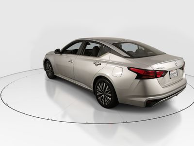 2023 Nissan Altima — detail view