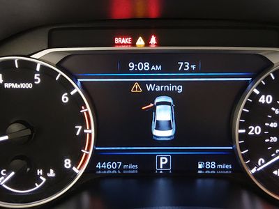 2023 Nissan Altima — photo 14 view