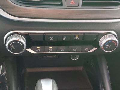 2023 Nissan Altima — photo 18 view