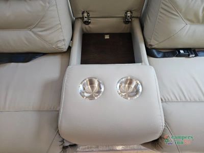 2027 Tiffin Motorhomes Open Road Allegro — photo 48 view