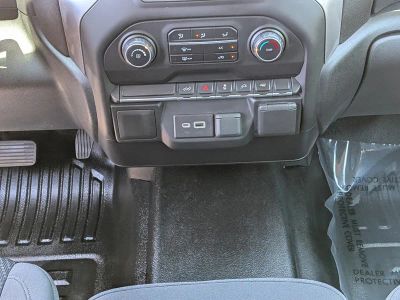 2021 Chevrolet Silverado 1500 — photo 18 view