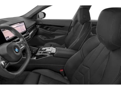 2026 BMW 5 Series — photo 11 view